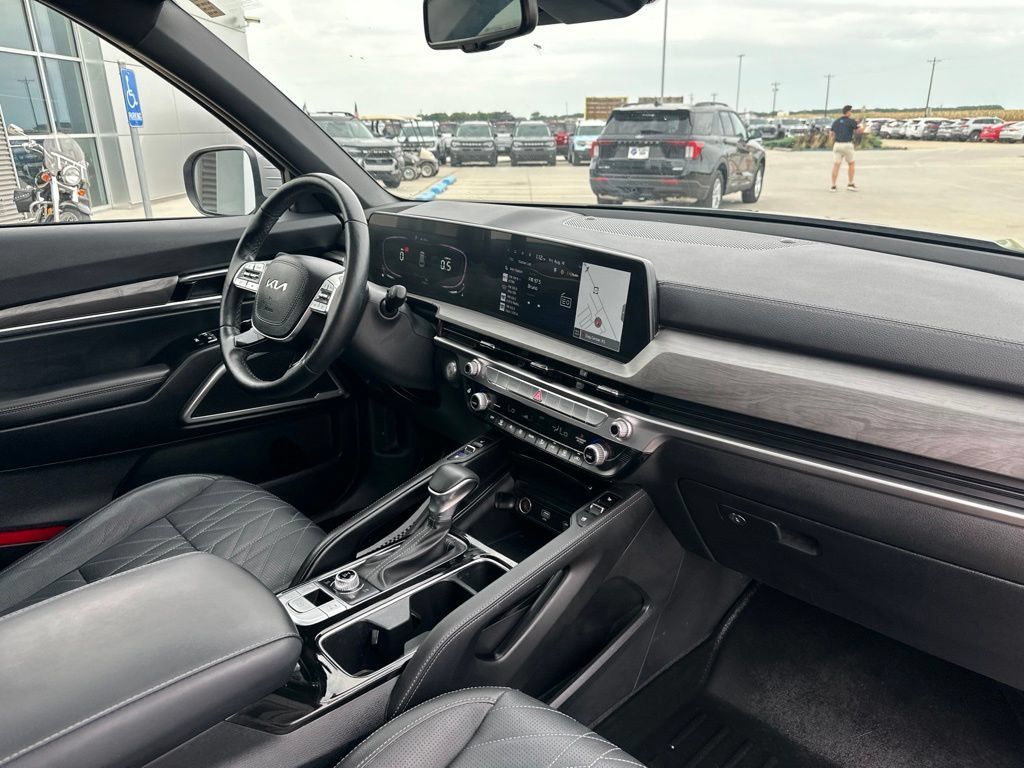 Used 2024 Kia Telluride EX X-Line AWD/4WD image 36