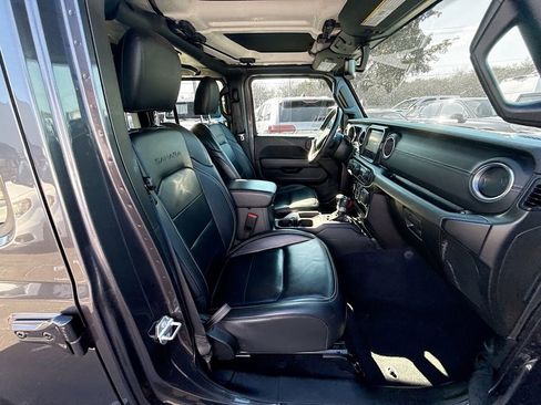 Used 2021 Jeep Wrangler Unlimited Sahara w/ Cold Weather Group image 34