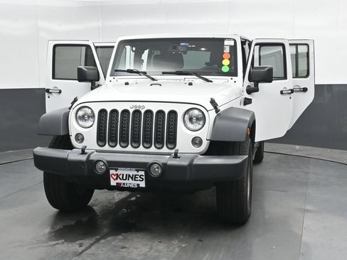 Used 2016 Jeep Wrangler Unlimited Sport w/ Quick Order Package 24S AWD/4WD image 43
