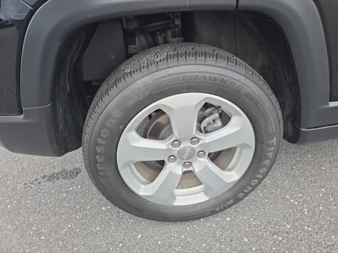 Used 2019 Jeep Compass Latitude w/ Cold Weather Group AWD/4WD image 29