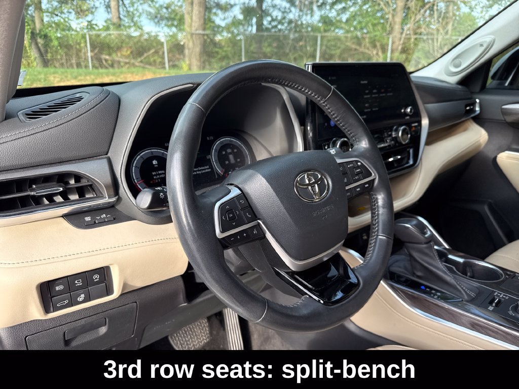 Used 2023 Toyota Highlander Limited AWD/4WD image 15
