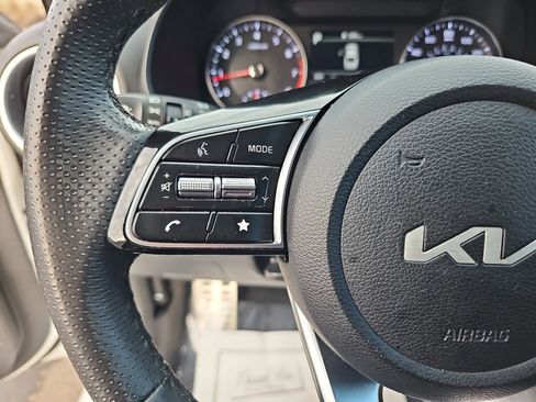 Used 2023 Kia Forte GT-Line w/ GT-Line Premium Package image 17