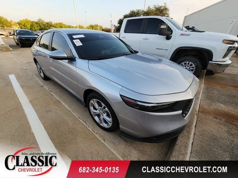 Used 2025 Honda Accord LX image 1