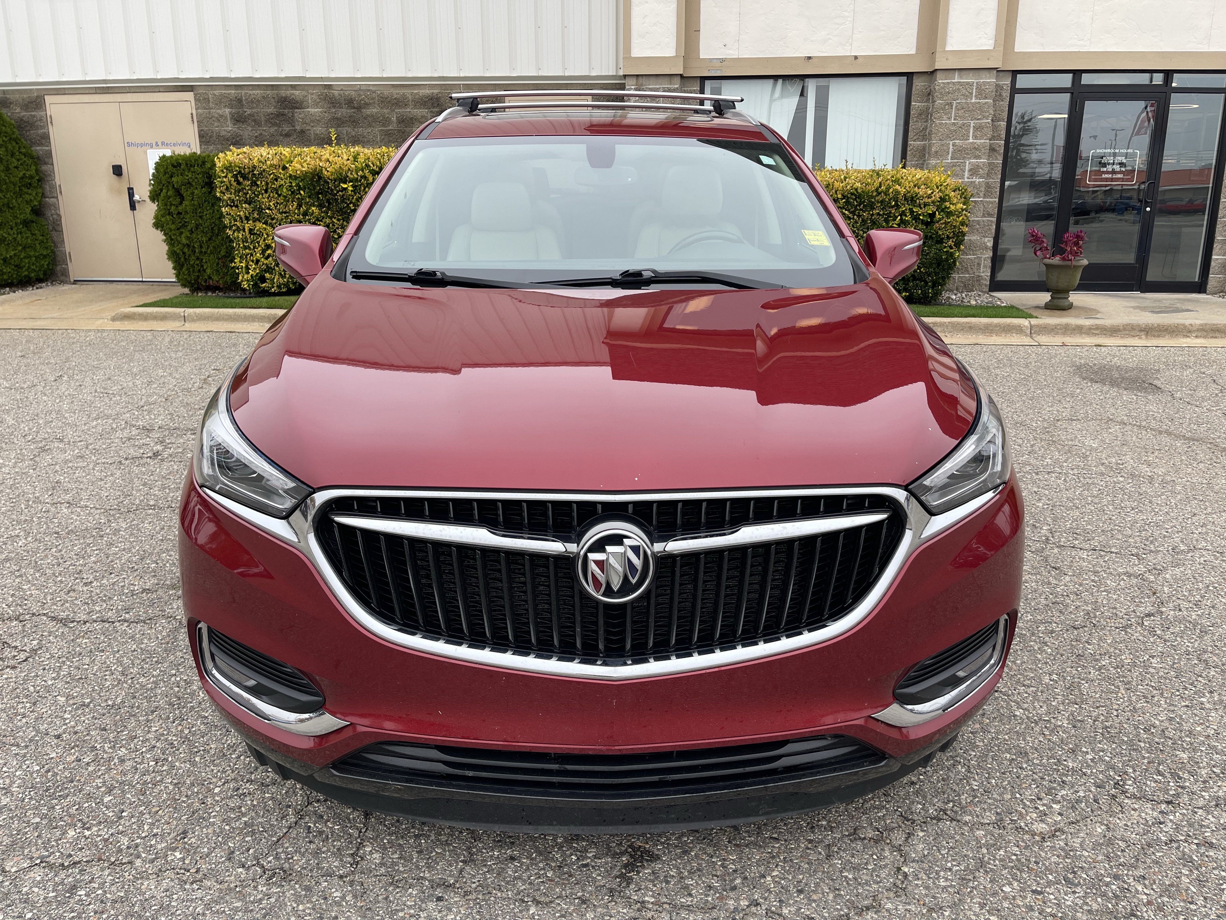 Used 2020 Buick Enclave Essence w/ Sound and Sites Package AWD/4WD image 9