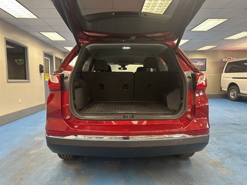 Used 2021 Chevrolet Equinox LT image 8