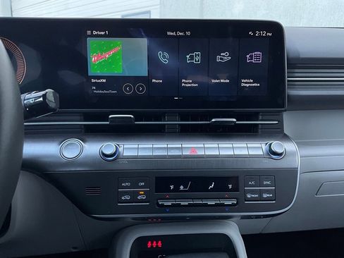 Used 2025 Hyundai Kona SEL image 27