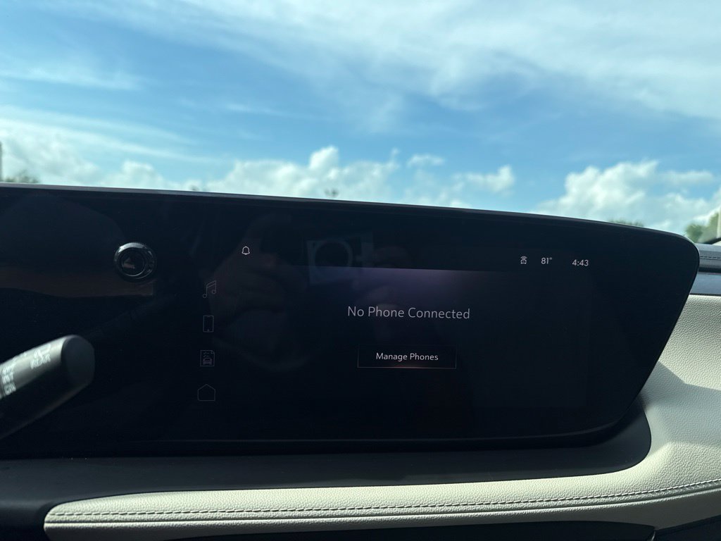 Used 2024 Buick Encore GX Avenir AWD/4WD image 24