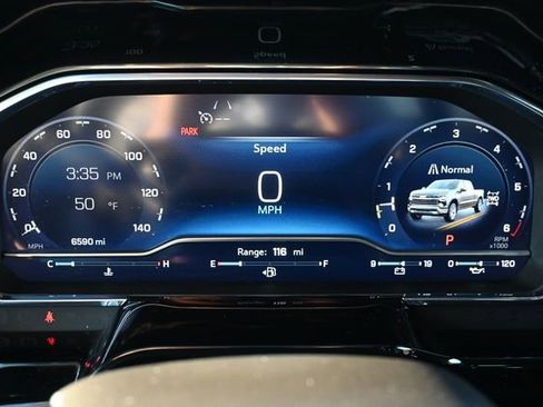 Used 2025 Chevrolet Silverado 1500 RST image 15