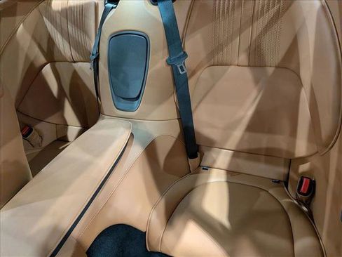 Used 2023 Aston Martin DB11 Coupe image 19