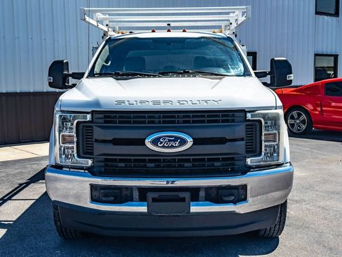 Used 2018 Ford F350 XLT w/ XLT Value Package image 5