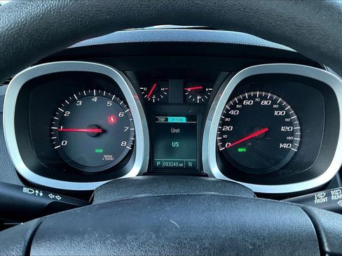 Used 2015 Chevrolet Equinox LS image 17