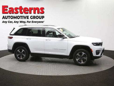 Used 2023 Jeep Grand Cherokee 4WD 4xe image 53