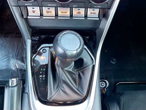 Used 2024 Toyota GR86 Premium image 16