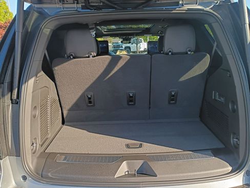 New 2026 Chevrolet Tahoe Premier image 16