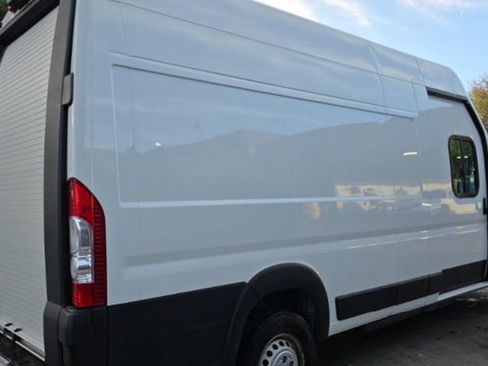 Used 2024 RAM ProMaster 3500 w/ Delivery Van Package FWD image 3