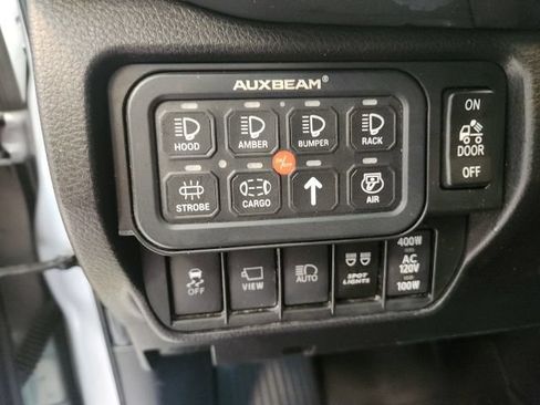 Used 2023 Toyota Tacoma TRD Off-Road w/ TRD Premium Off Road Package AWD/4WD image 28