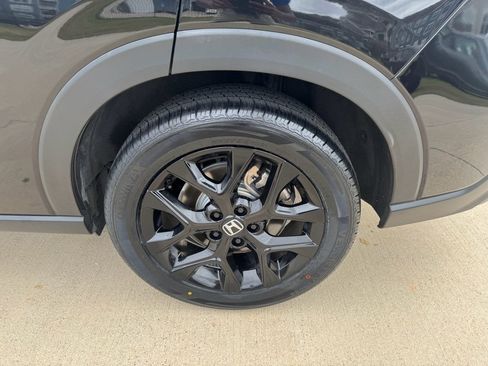 Certified 2024 Honda HR-V Sport image 31