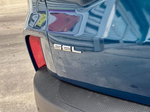 Used 2020 Ford Escape SEL image 13