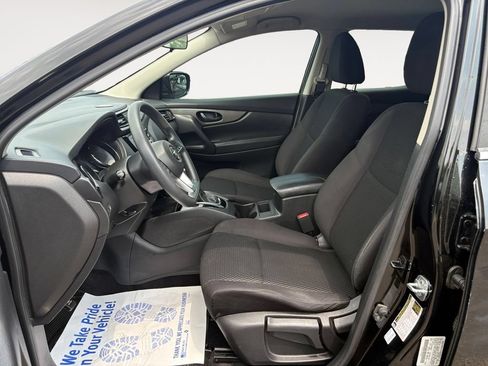 Used 2018 Nissan Rogue Sport S AWD/4WD image 9
