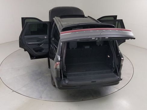 Used 2025 Lincoln Navigator Reserve w/ Jet Appearance Package AWD/4WD image 57
