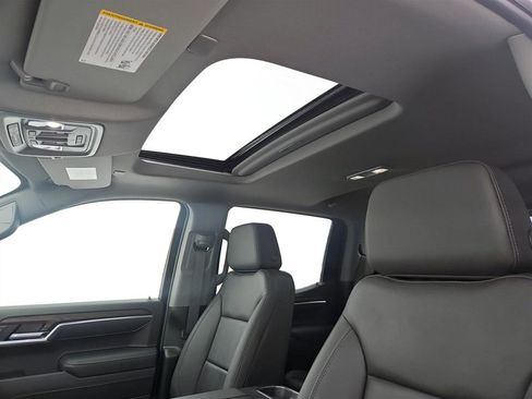 New 2026 GMC Sierra 1500 SLT w/ SLT Convenience Package image 29