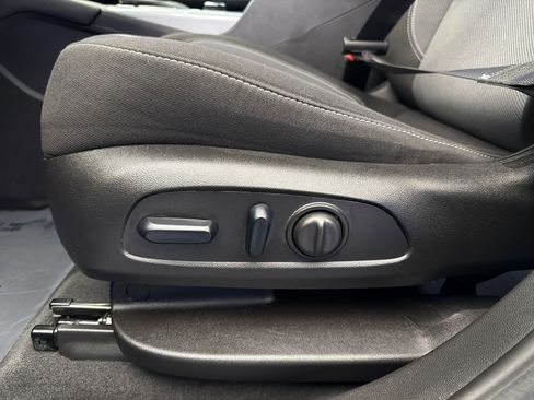 Used 2024 Chevrolet Blazer LT image 12