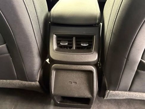 Used 2024 Chevrolet Equinox EV LT FWD image 29