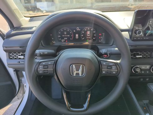 New 2025 Honda Accord SE image 22