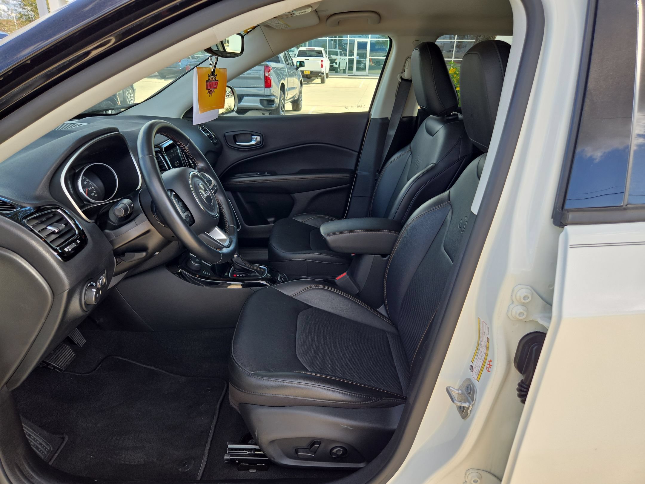 Used 2021 Jeep Compass Limited AWD/4WD image 9