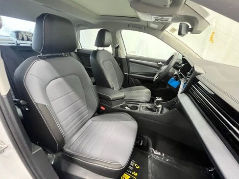 New 2026 Volkswagen Jetta SE image 12