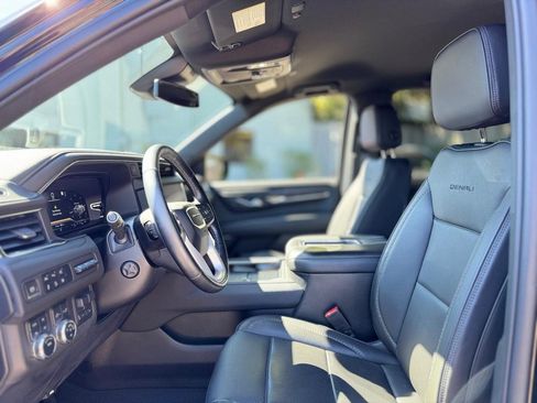 Used 2023 GMC Yukon XL Denali w/ Max Trailering Package image 16