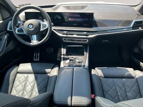 Certified 2024 BMW X5 xDrive40i w/ M Sport Package AWD/4WD image 10