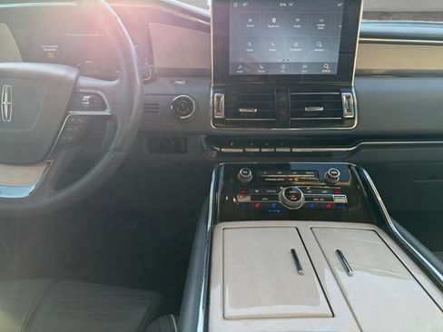 Used 2020 Lincoln Navigator L Black Label w/ Cargo Convenience Package AWD/4WD image 20