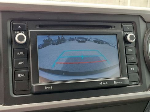 Used 2019 Toyota Tacoma SR5 image 28