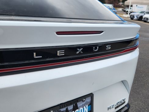 New 2026 Lexus RZ 450e RZ 450e Luxury image 7