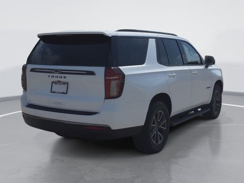 Used 2022 Chevrolet Tahoe Z71 w/ Z71 Off-Road Package AWD/4WD image 3