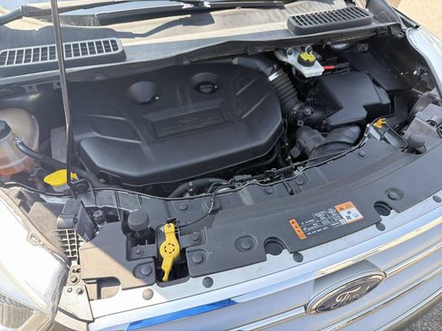 Used 2017 Ford Escape Titanium FWD image 16