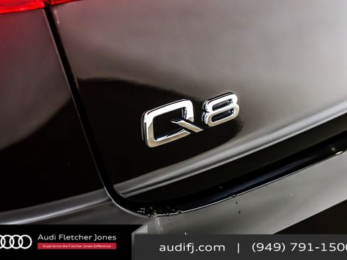 Used 2022 Audi Q8 Premium Plus image 9