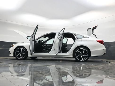 Used 2022 Honda Accord Sport image 42