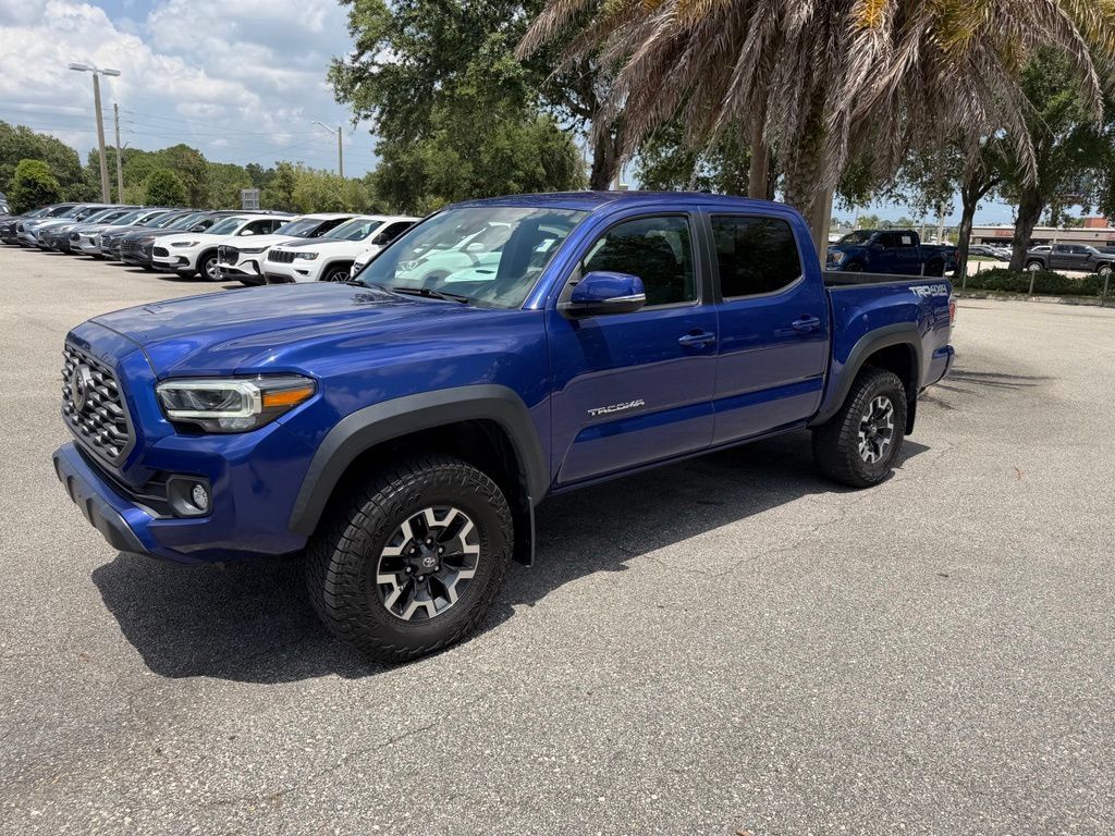 Used 2022 Toyota Tacoma TRD Off-Road w/ Technology Package AWD/4WD image 11