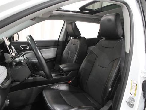 Used 2022 Jeep Compass Latitude w/ Sun and Sound Group image 5