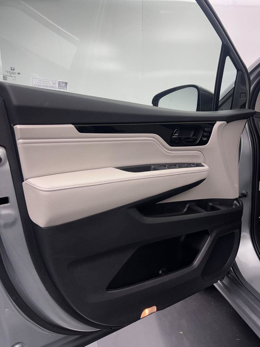 New 2027 Honda Odyssey Elite image 16