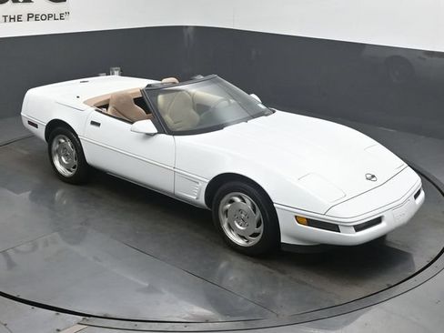 Used 1996 Chevrolet Corvette Convertible RWD image 44