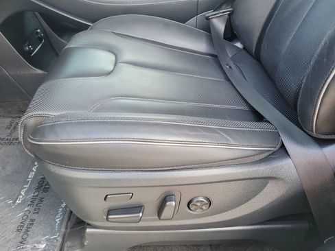 Used 2022 Hyundai Palisade Limited FWD image 20