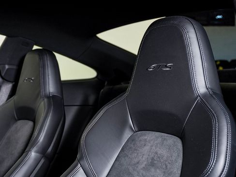 Certified 2024 Porsche 911 Carrera GTS image 18