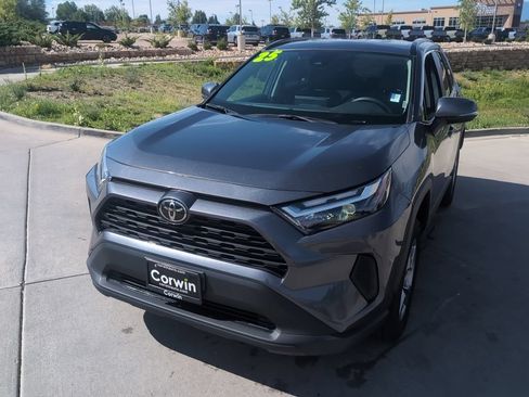 Used 2025 Toyota RAV4 XLE AWD/4WD image 3