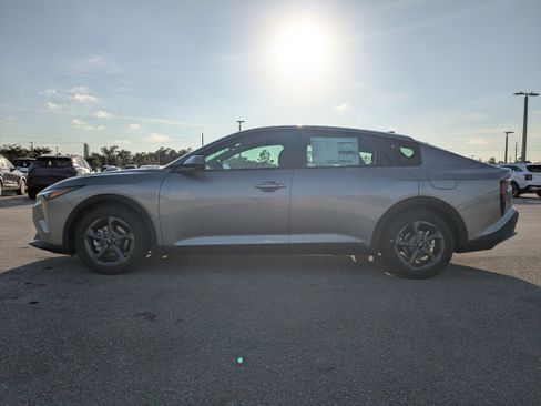 New 2025 Kia K4 LXS image 8