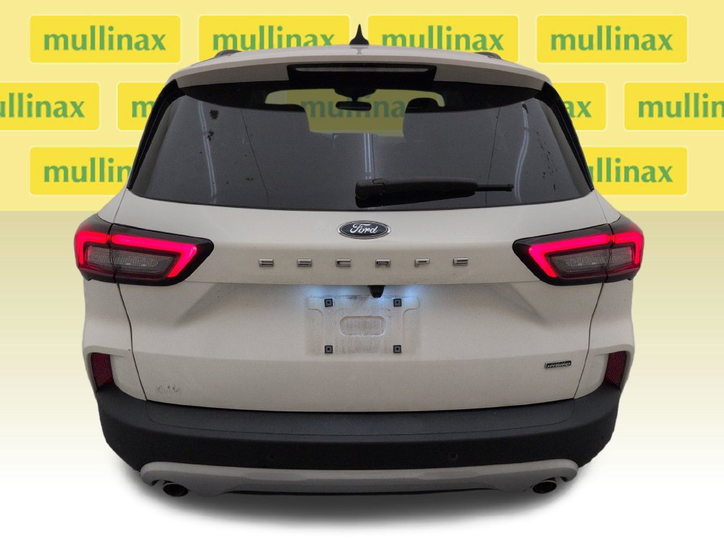 Used 2023 Ford Escape SE FWD image 29