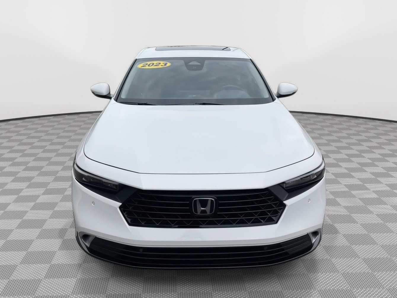 Used 2023 Honda Accord Touring image 9