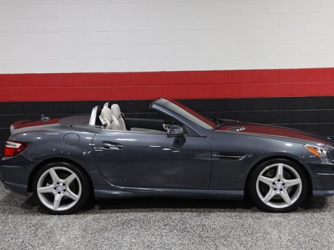 Used 2013 Mercedes-Benz SLK 250 image 7
